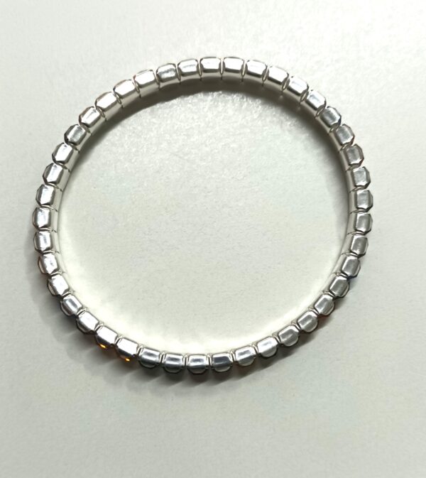 Pulsera de plata y cristales de Swarovski 55 mm elástica. - Imagen 4
