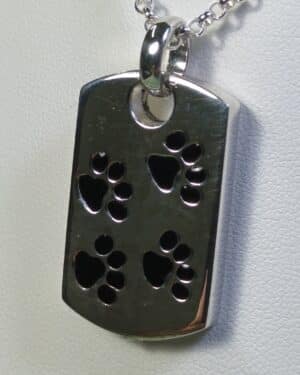 Colgante con placa de plata para cenizas de mascotas